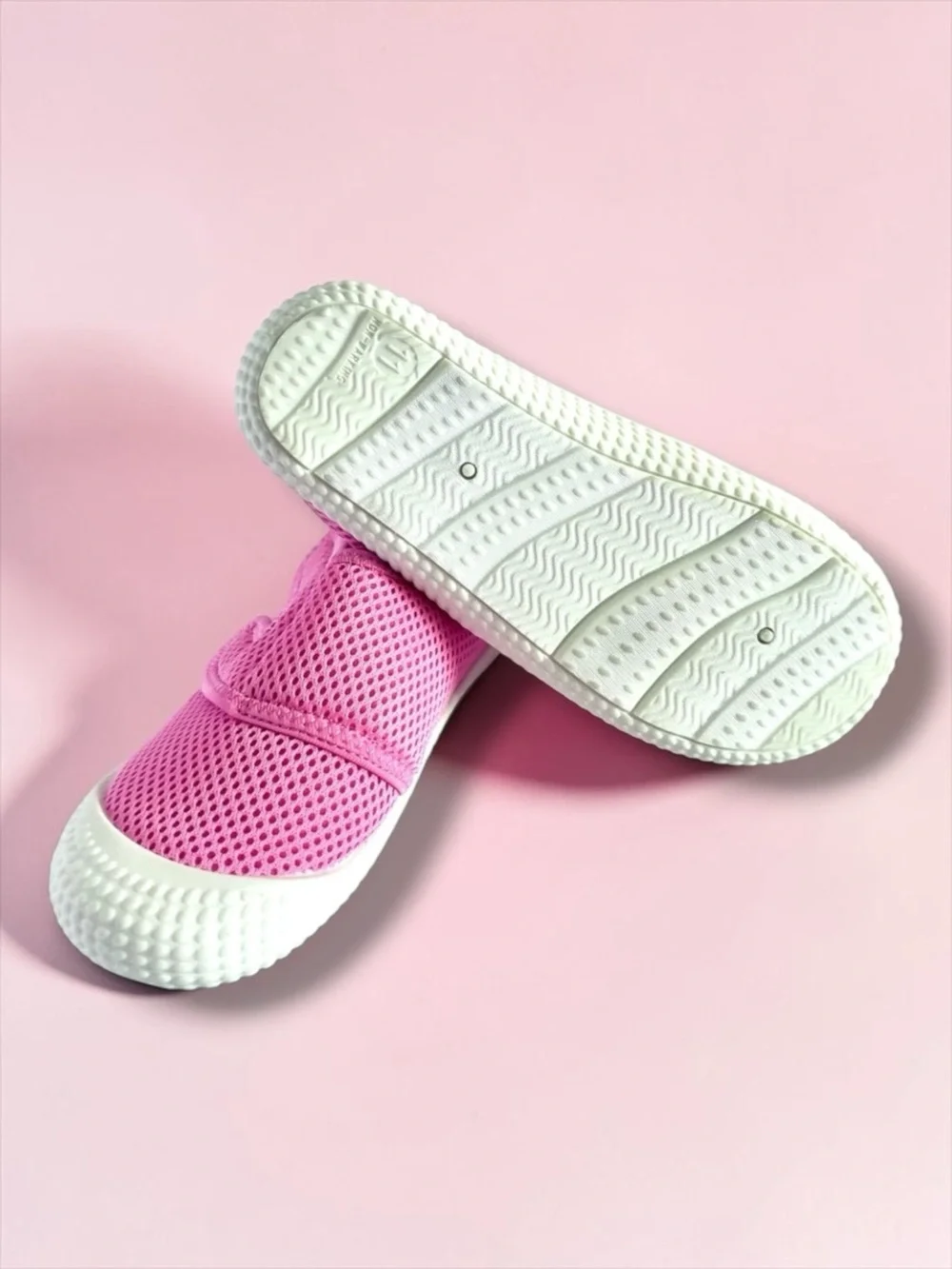 Cat & Jack Toddler Girls Sneakers Bubblegum Pink Mesh Size 11 EUC